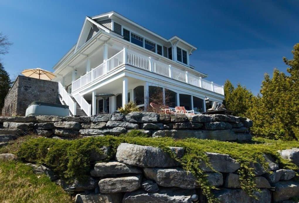 Loza House Coastal Design Unit With Lake & Mountain Views Plattsburgh Eksteriør bilde