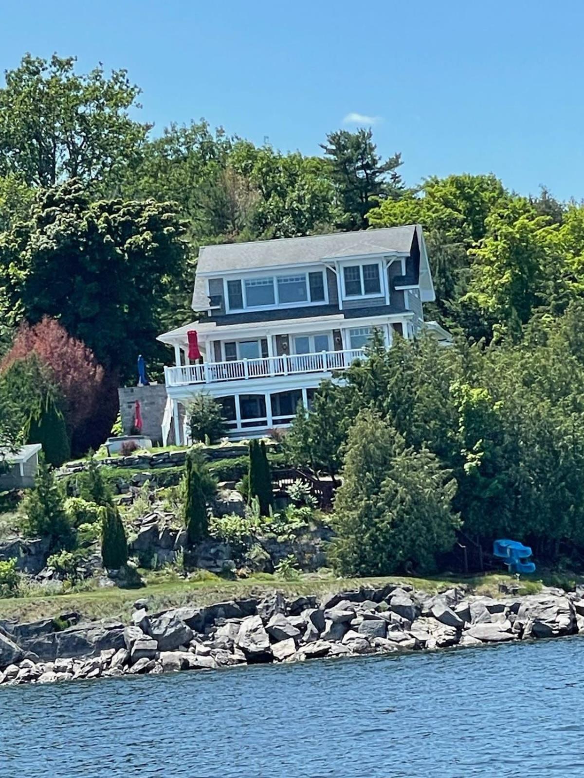 Loza House Coastal Design Unit With Lake & Mountain Views Plattsburgh Eksteriør bilde